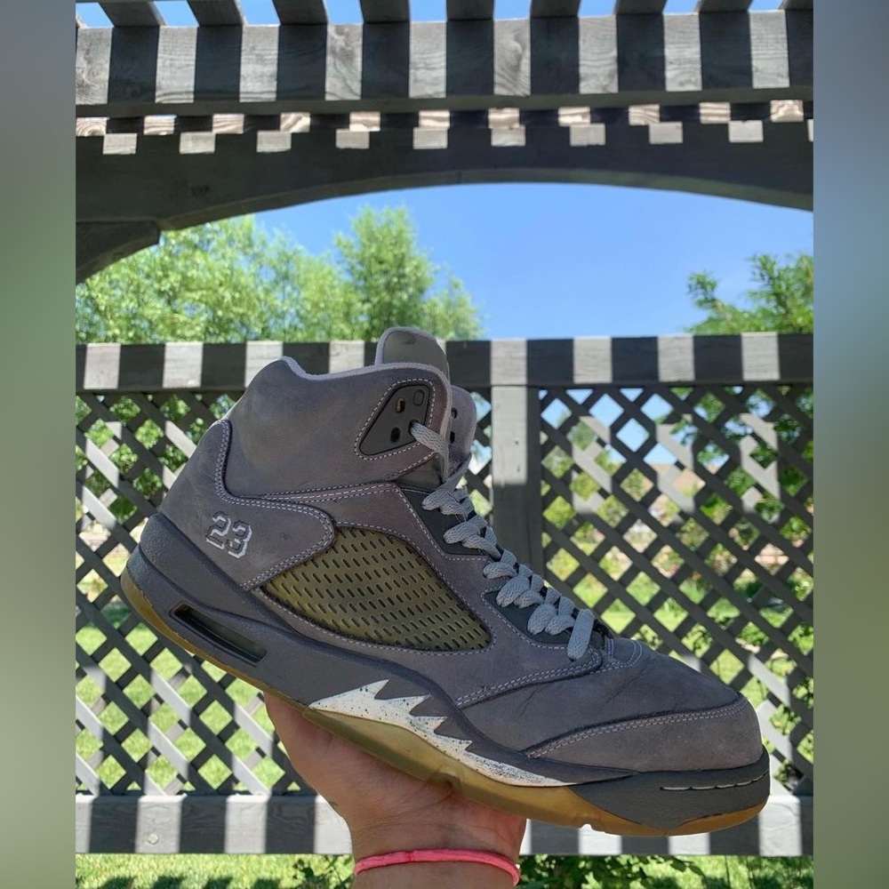 2011 Air Jordan 5 Retro ‘Wolf grey’